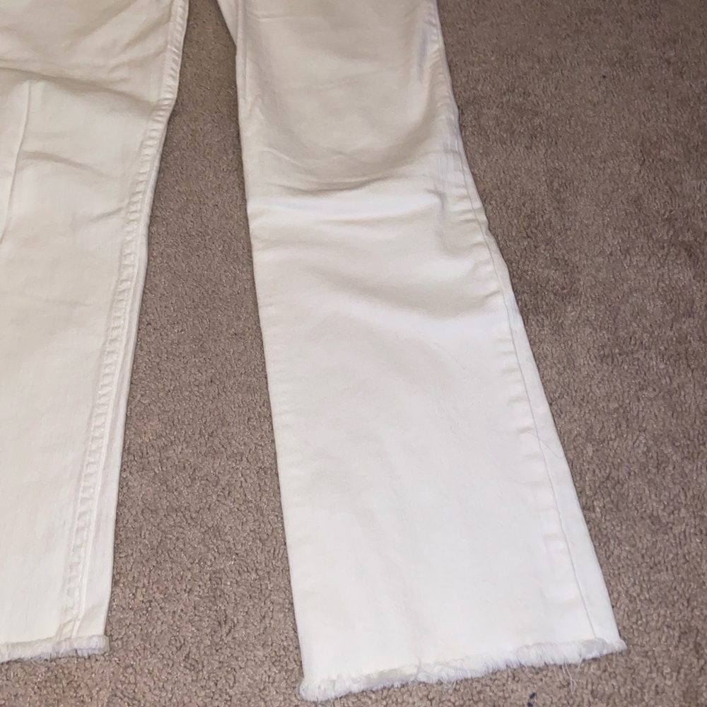 White Amuse Society Jeans! Comfortable material& In great Quality!! - Picture 4 of 4